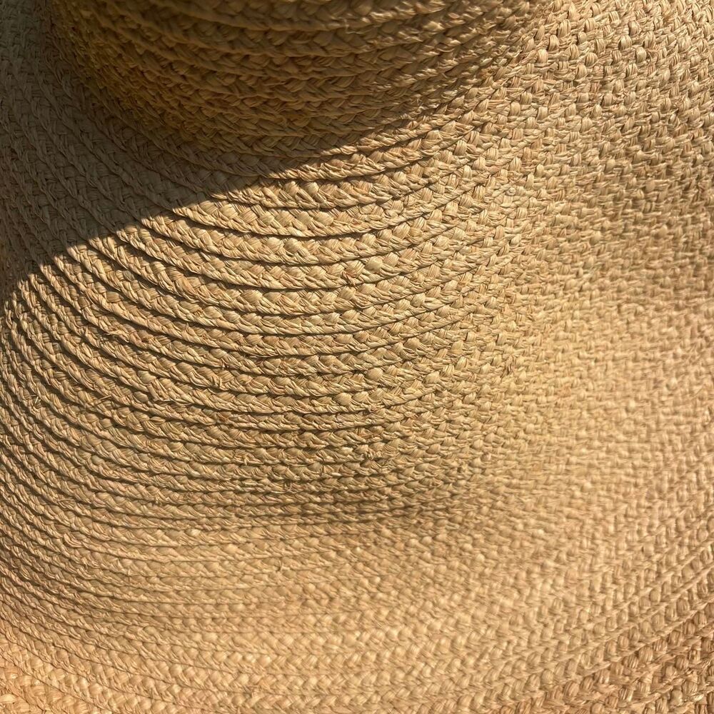 Jacquemus Large Valensole Le Grand Chapeau natural tan raffia 12” wide brim hat - Picture 2 of 6